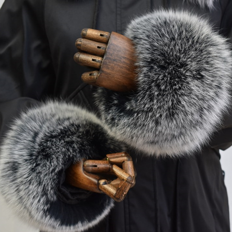Winter Clothing Design - Polsini in pelliccia di volpe per