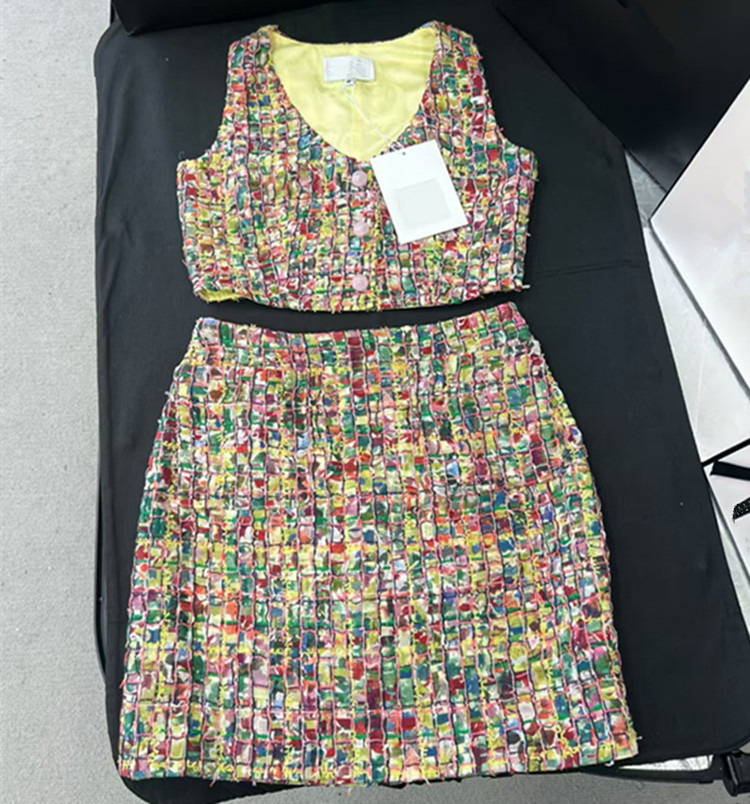 Winter Clothing Color - Abbigliamento Invernale 2026 per Donne Europee