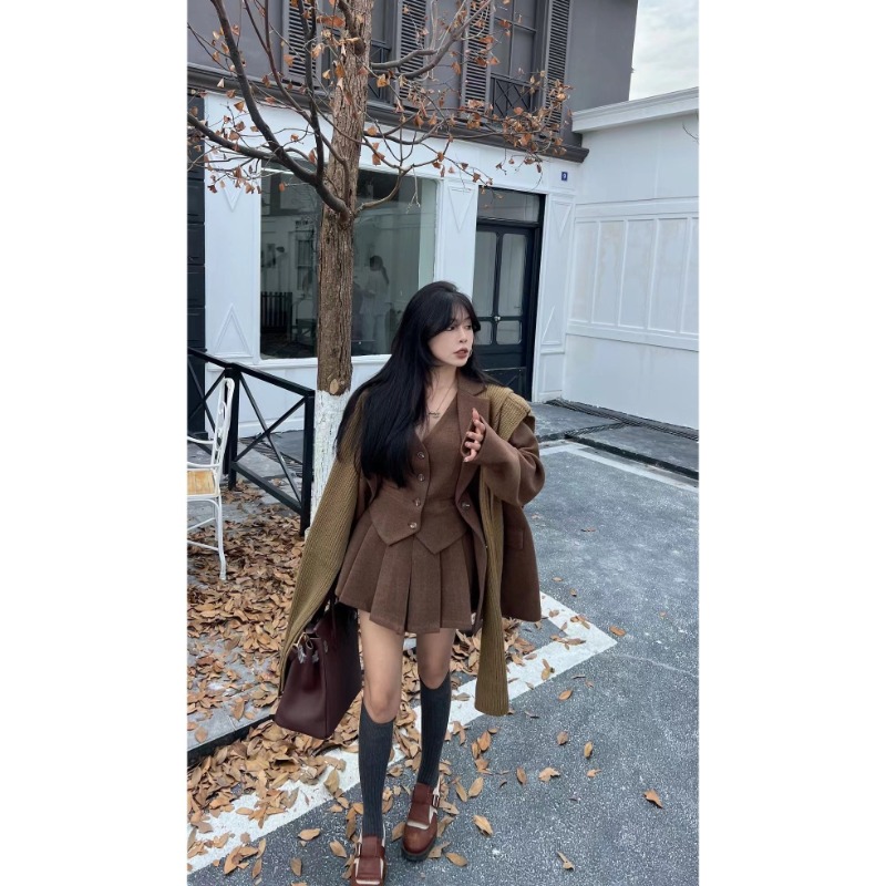 Shpmishal Set Tre Pezzi di Alt - Winter Clothing Design recensione e prezzo