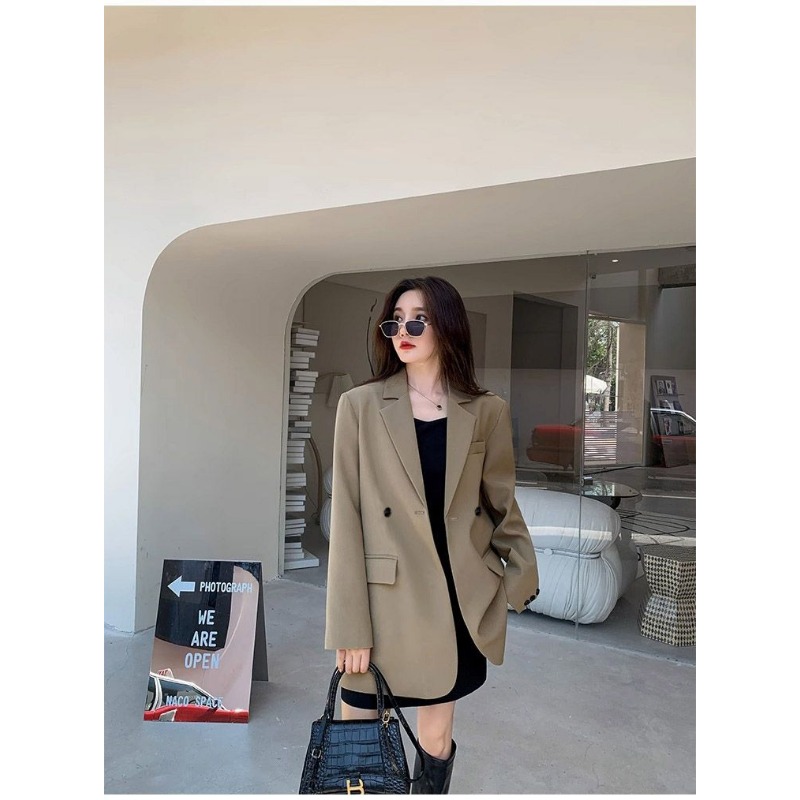 Giacca da donna nera di marca  - Winter Clothing Brand recensione e prezzo