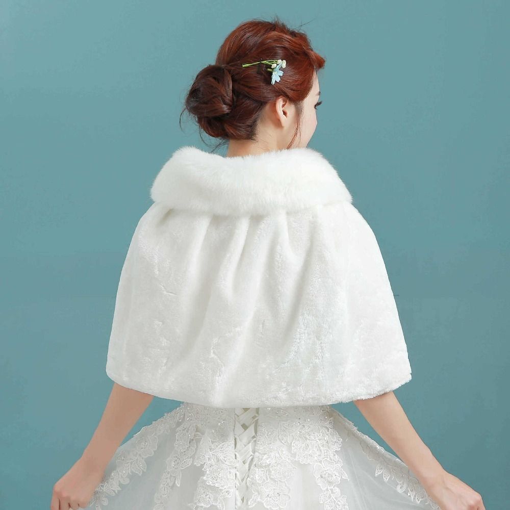 Stola avvolgente in peluche ad - Winter Clothing Design recensione e prezzo