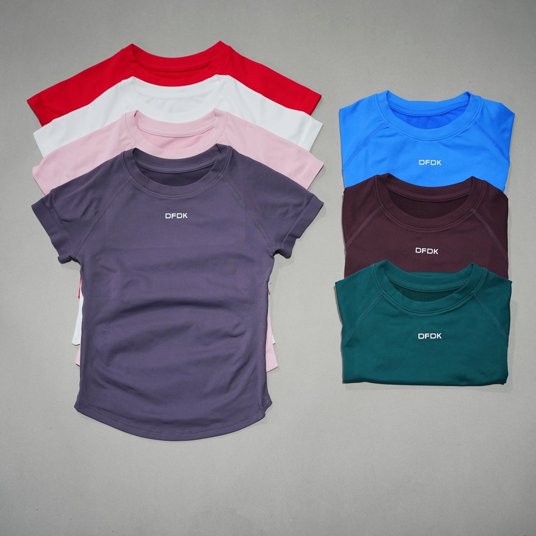 Maglietta Sportiva Elastica e  - Winter Yoga Clothing recensione e prezzo